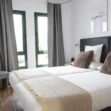 Holyhome Premium - Carmenes 아파트 *